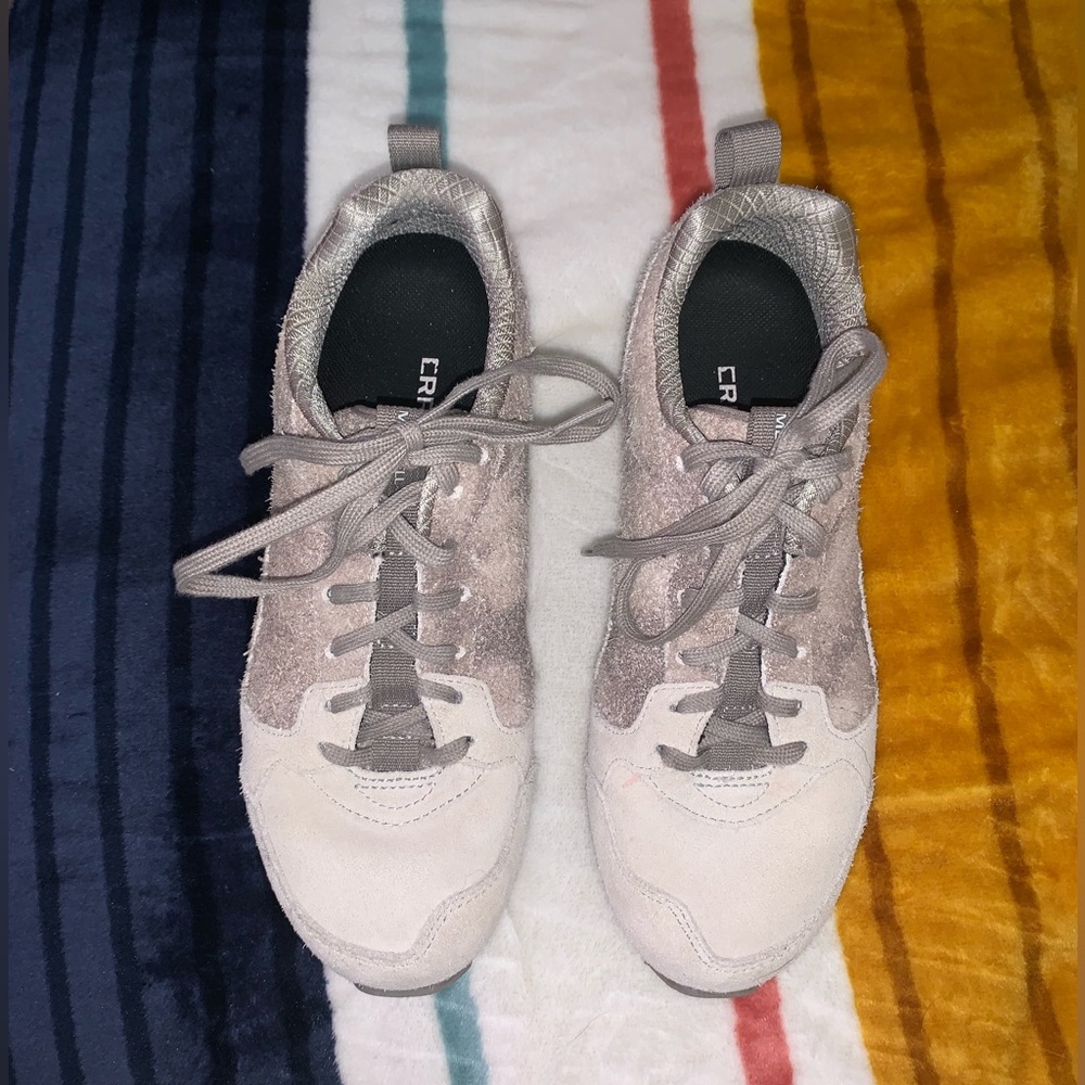 Women’s Merrell alpine sneakers